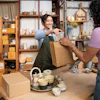 Enjoy a shopping experience in a ceramics shop, and experience the magic of handicrafts at the checkout with a cloth bag.
